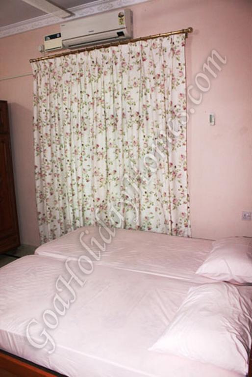 Shalom Dream Home Candolim Bilik gambar